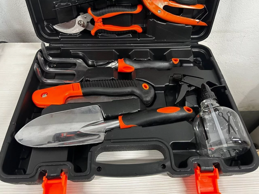 Набір садових інструментів 14 в 1 в кейсі Gardening Set ART &mdash; Універсальний садовий набір: секатор, лопата, граблі, пила